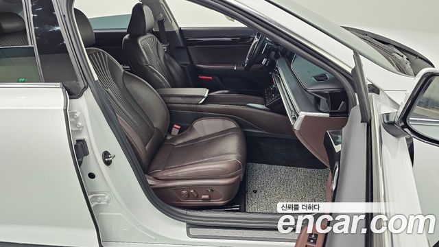 Hyundai Grandeur (GN7) 3.5 LPG 2WD Exclusive 2023 — фото 10