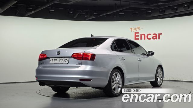 Volkswagen Jetta 2.0 TDI BlueMotion Premium 6th 2015 — фото 2