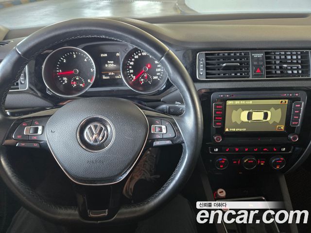 Volkswagen Jetta 2.0 TDI BlueMotion Premium 6th 2015 — фото 7