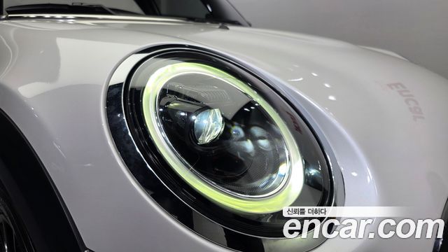 MINI Cooper 5Door Classic Third Generation 2024 — фото 22