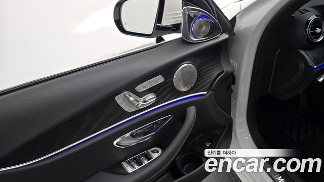 Mercedes-Benz E-Class (W213) E250 Avantgarde 2023 — фото 22