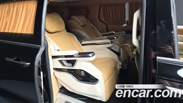 Kia Carnival (IV) Gasoline 9-Seater Hi Limousine (7-seater Limousine(Special vehicle) 2024 — фото 15