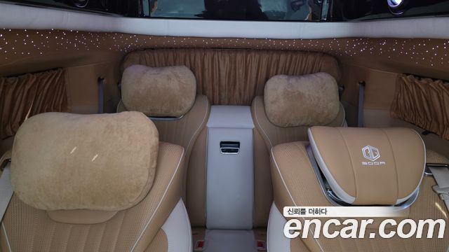 Kia Carnival (IV) Gasoline 9-Seater Hi Limousine (7-seater Limousine(Special vehicle) 2024 — фото 16