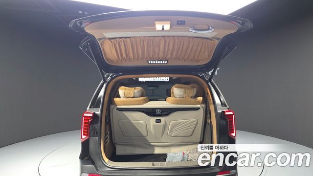 Kia Carnival (IV) Gasoline 9-Seater Hi Limousine (7-seater Limousine(Special vehicle) 2024 — фото 24
