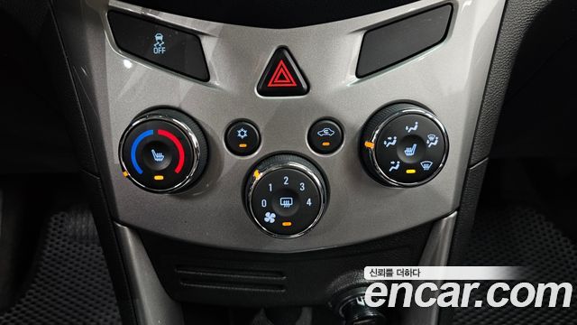 Chevrolet Trax 1.4 LT Leather Package 2016 — фото 38