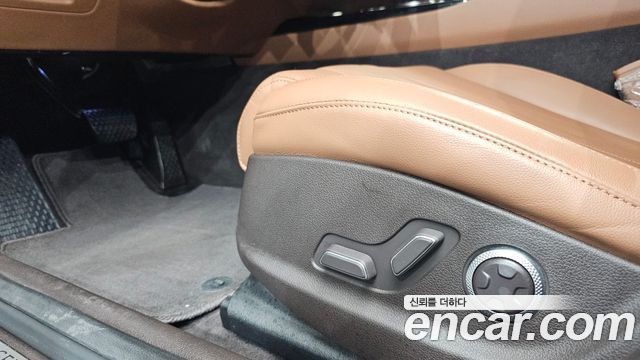Genesis G80 (RG3) Gasoline 2.5 Turbo AWD 2022 — фото 16