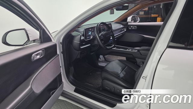 Hyundai Ioniq 6 Long Range Exclusive + 2023 — фото 10