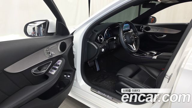 Mercedes-Benz C-Class (W205) C300e 4MATIC AMG Line 2020 — фото 10