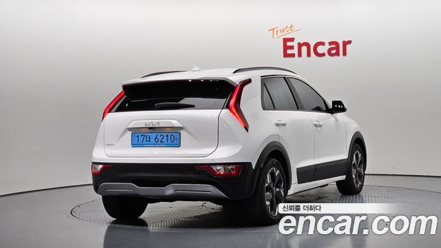Kia Niro EV Air 2023 — фото 2