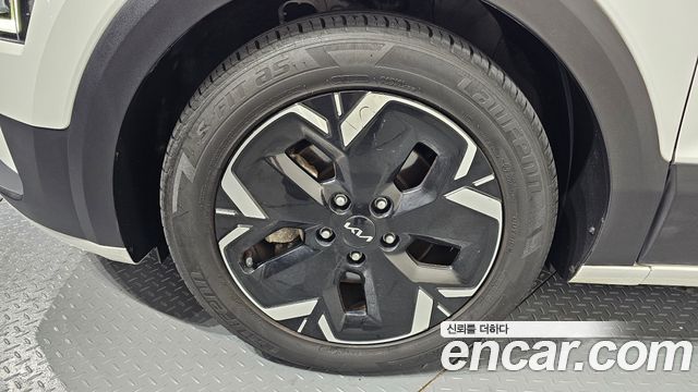 Kia Niro EV Air 2023 — фото 5