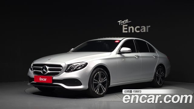 Mercedes-Benz E-Class (W213) E220d Avantgarde