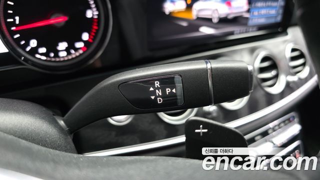 Mercedes-Benz E-Class (W213) E220d Avantgarde 2020 — фото 9