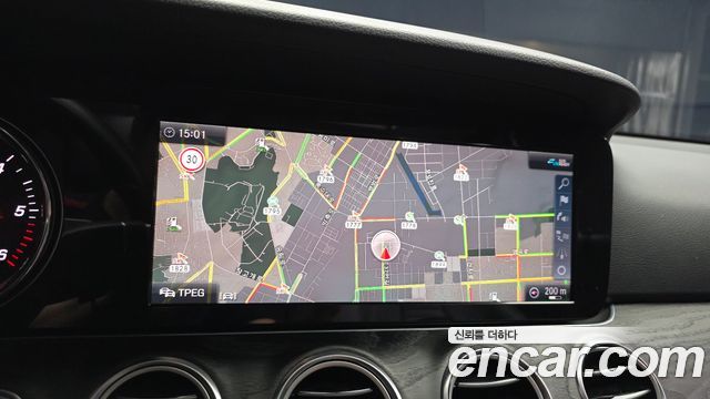 Mercedes-Benz E-Class (W213) E220d Avantgarde 2020 — фото 15