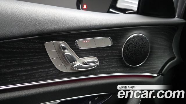 Mercedes-Benz E-Class (W213) E220d Avantgarde 2020 — фото 18