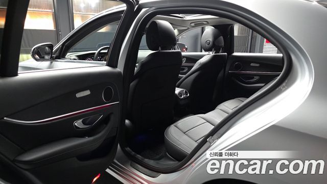 Mercedes-Benz E-Class (W213) E220d Avantgarde 2020 — фото 26
