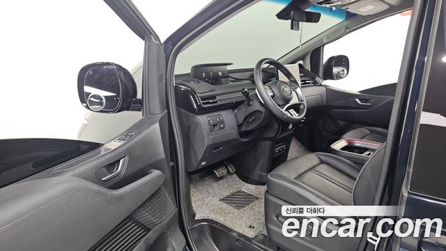 Hyundai Staria L3.5 Lounge 9-Seater Prestige 2023 — фото 10