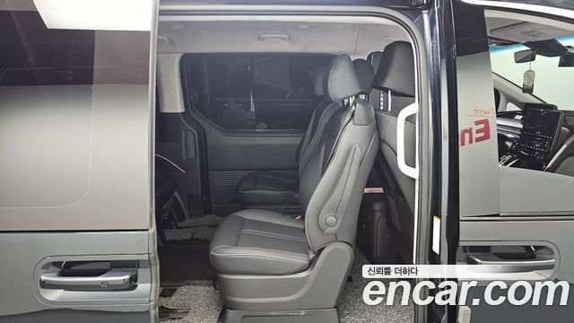 Hyundai Staria L3.5 Lounge 9-Seater Prestige 2023 — фото 11