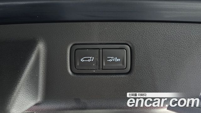 Hyundai Staria L3.5 Lounge 9-Seater Prestige 2023 — фото 18