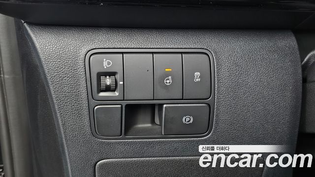 Hyundai Staria L3.5 Lounge 9-Seater Prestige 2023 — фото 28