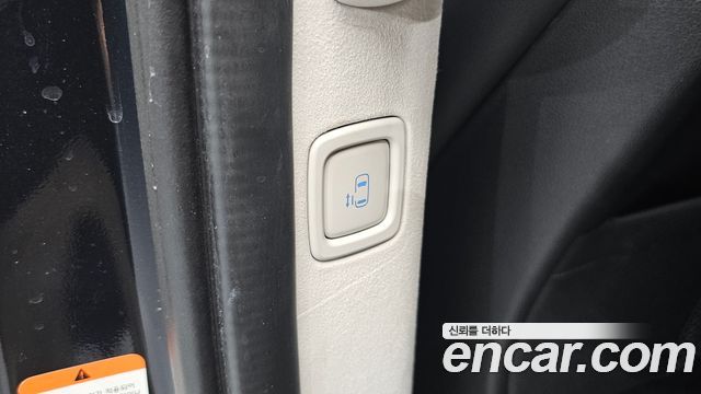 Hyundai Staria L3.5 Lounge 9-Seater Prestige 2023 — фото 29
