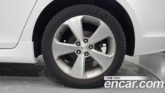 Chevrolet Cruze 1.8 LTZ+ Style Package 2014 — фото 21