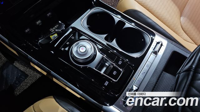 Kia Carnival (IV) Gasoline 7-Seater Signature 2023 — фото 9