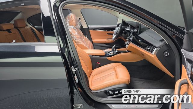 BMW 5 Series (G30) 520i Luxury 2022 — фото 15