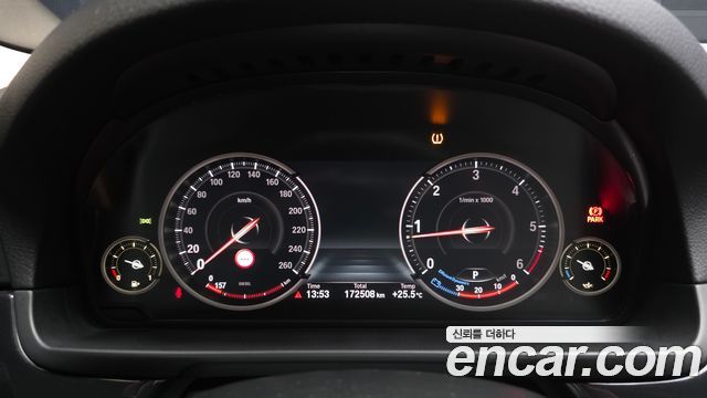 BMW 5 Series (F10) 520d xDrive 2015 — фото 8