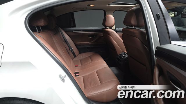 BMW 5 Series (F10) 520d xDrive 2015 — фото 12