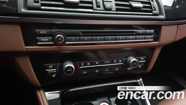 BMW 5 Series (F10) 520d xDrive 2015 — фото 17