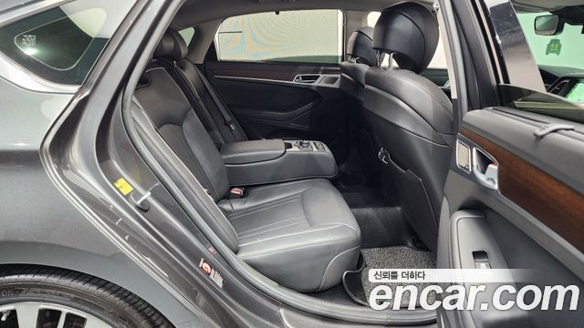 Genesis G80 3.3 GDI AWD Prestige 2018 — фото 11
