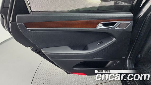 Genesis G80 3.3 GDI AWD Prestige 2018 — фото 25