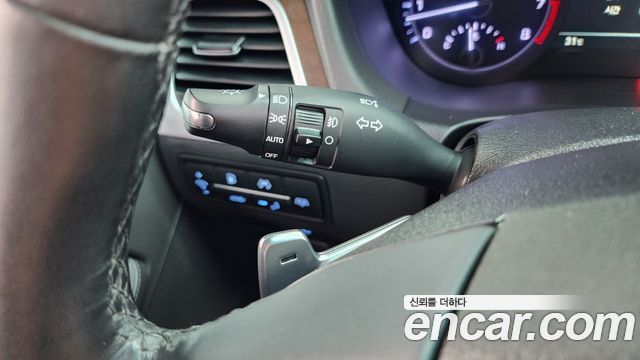 Genesis G80 3.3 GDI AWD Prestige 2018 — фото 32