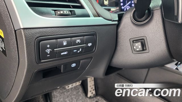 Genesis G80 3.3 GDI AWD Prestige 2018 — фото 35
