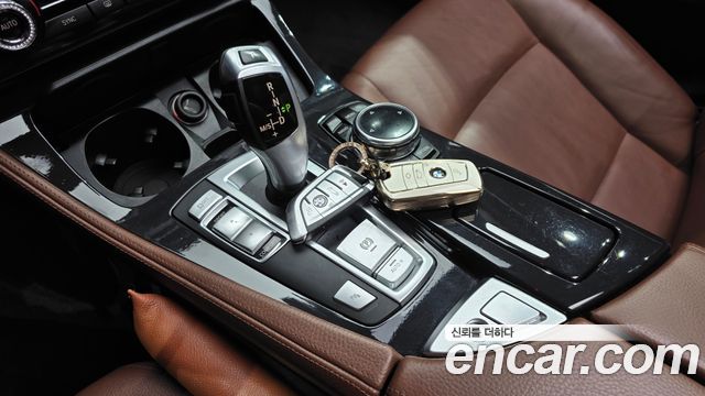 BMW 5 Series (F10) 520d 2014 — фото 9