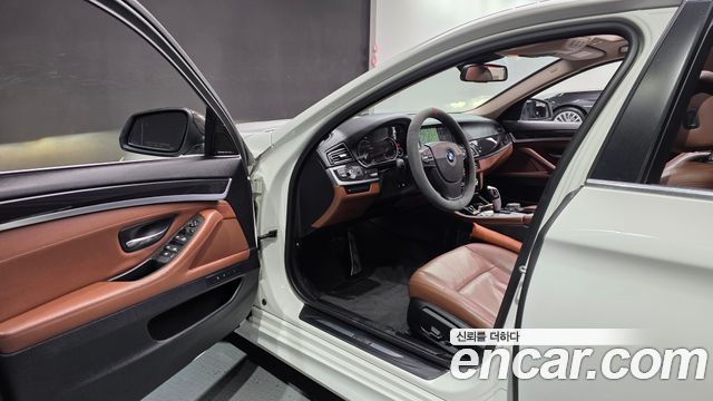BMW 5 Series (F10) 520d 2014 — фото 10