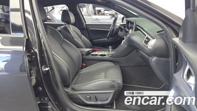 Genesis G70 3.3T Sport Advanced 2018 — фото 11