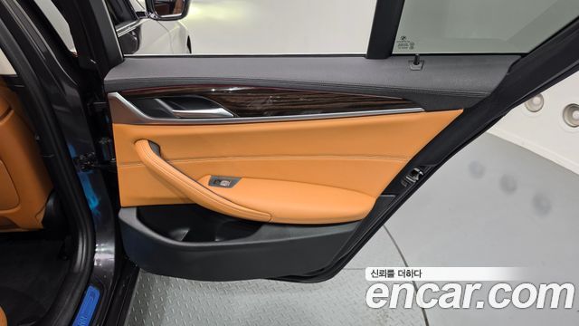 BMW 5 Series (G30) 520i Luxury 2021 — фото 25