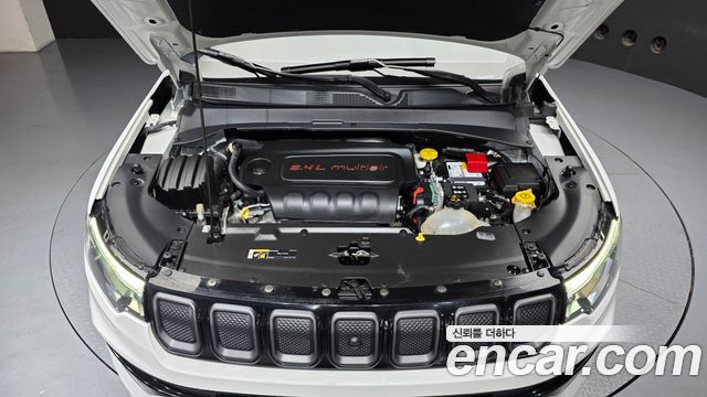 Jeep Compass (II) S 2.4 AWD 2022 — фото 6
