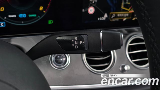 Mercedes-Benz E-Class (W213) E350 4MATIC AMG Line 2022 — фото 9