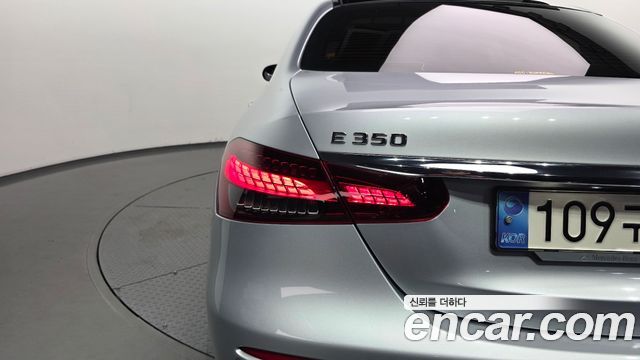 Mercedes-Benz E-Class (W213) E350 4MATIC AMG Line 2022 — фото 29