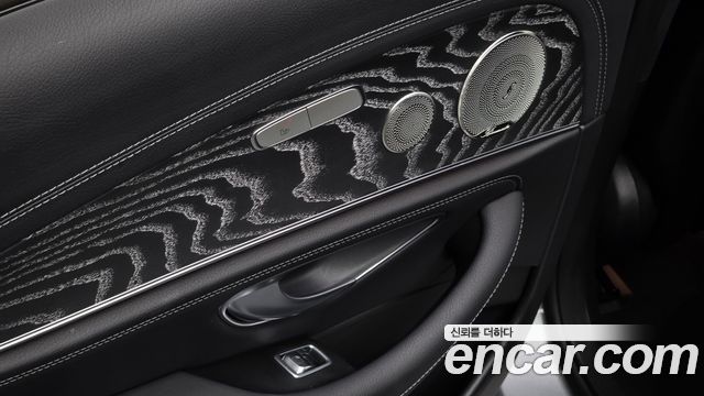 Mercedes-Benz E-Class (W213) E350 4MATIC AMG Line 2022 — фото 38