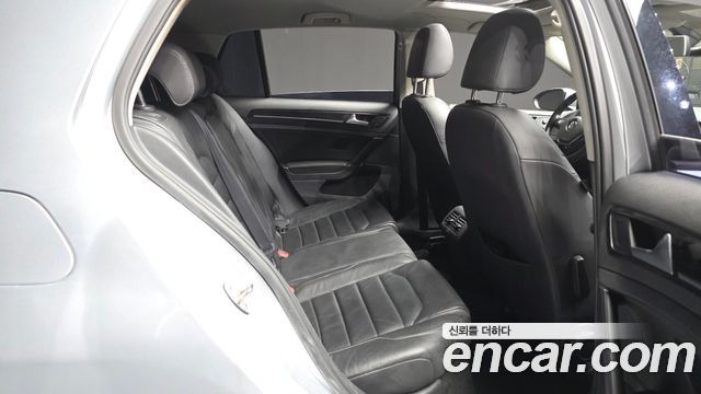 Volkswagen Golf (VII) 2.0 TDI Premium 2014 — фото 12