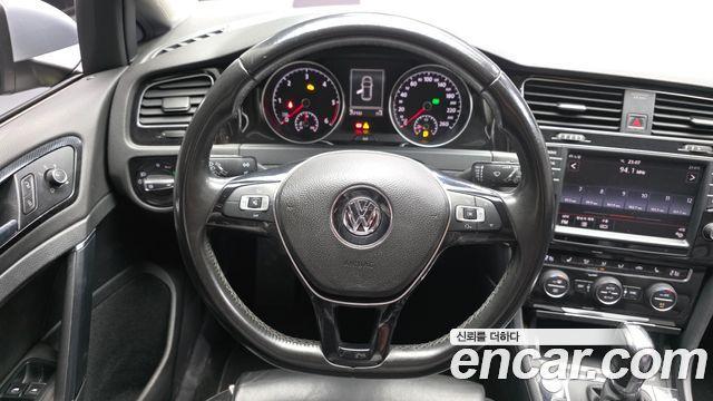 Volkswagen Golf (VII) 2.0 TDI Premium 2014 — фото 13