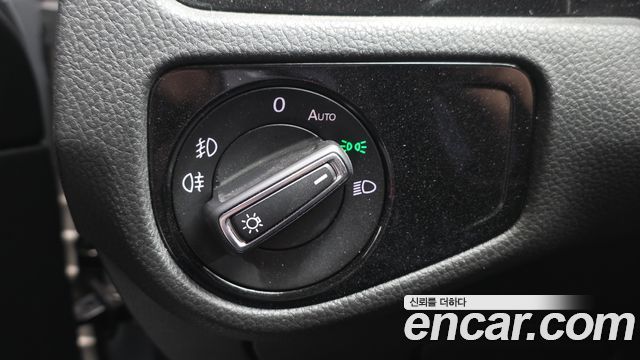 Volkswagen Golf (VII) 2.0 TDI Premium 2014 — фото 18