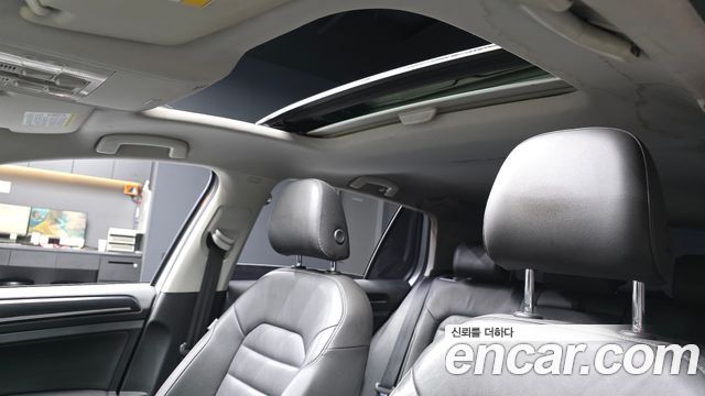 Volkswagen Golf (VII) 2.0 TDI Premium 2014 — фото 19