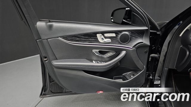 Mercedes-Benz E-Class (W213) E200 Avantgarde 2018 — фото 24