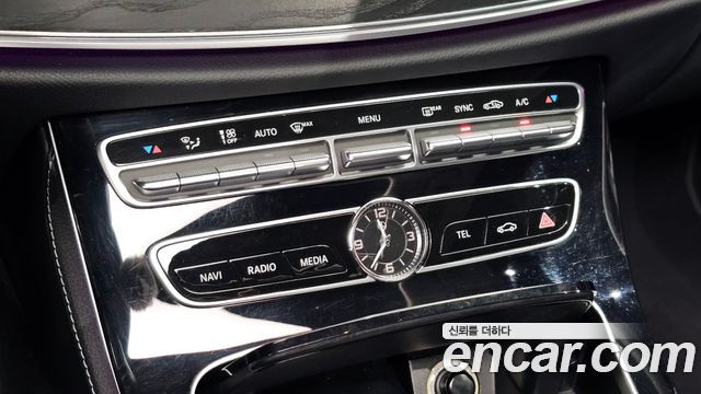 Mercedes-Benz E-Class (W213) E200 Avantgarde 2018 — фото 27