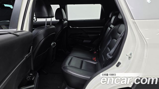 KG Mobility (SsangYong) Torres Gasoline 1.5 2WD T7 2023 — фото 12