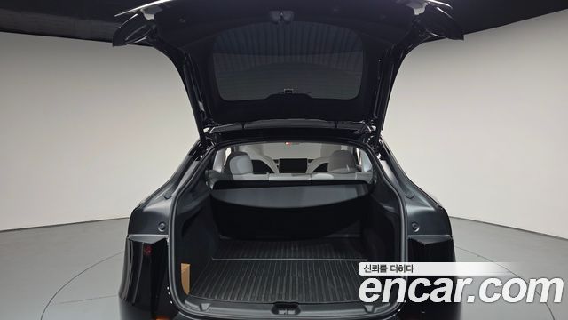Tesla Model Y RWD 2025 — фото 20